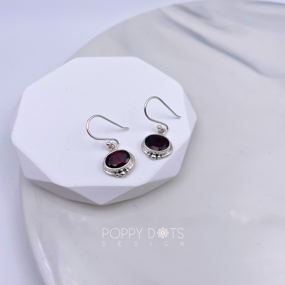 Sterling Silver Detailed Oval Garnet Earrings